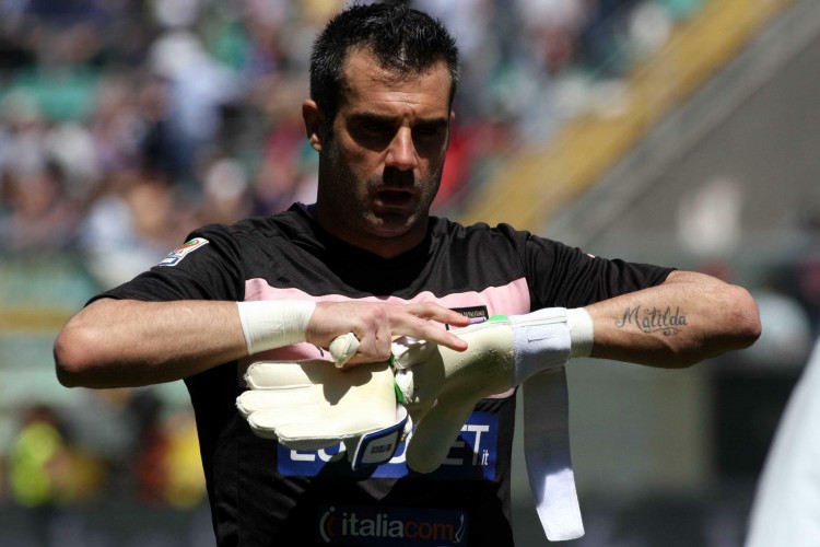 西部排名风云再起：马刺爆冷两连败，湖人喜迎双胜，独行侠与快船排名对调