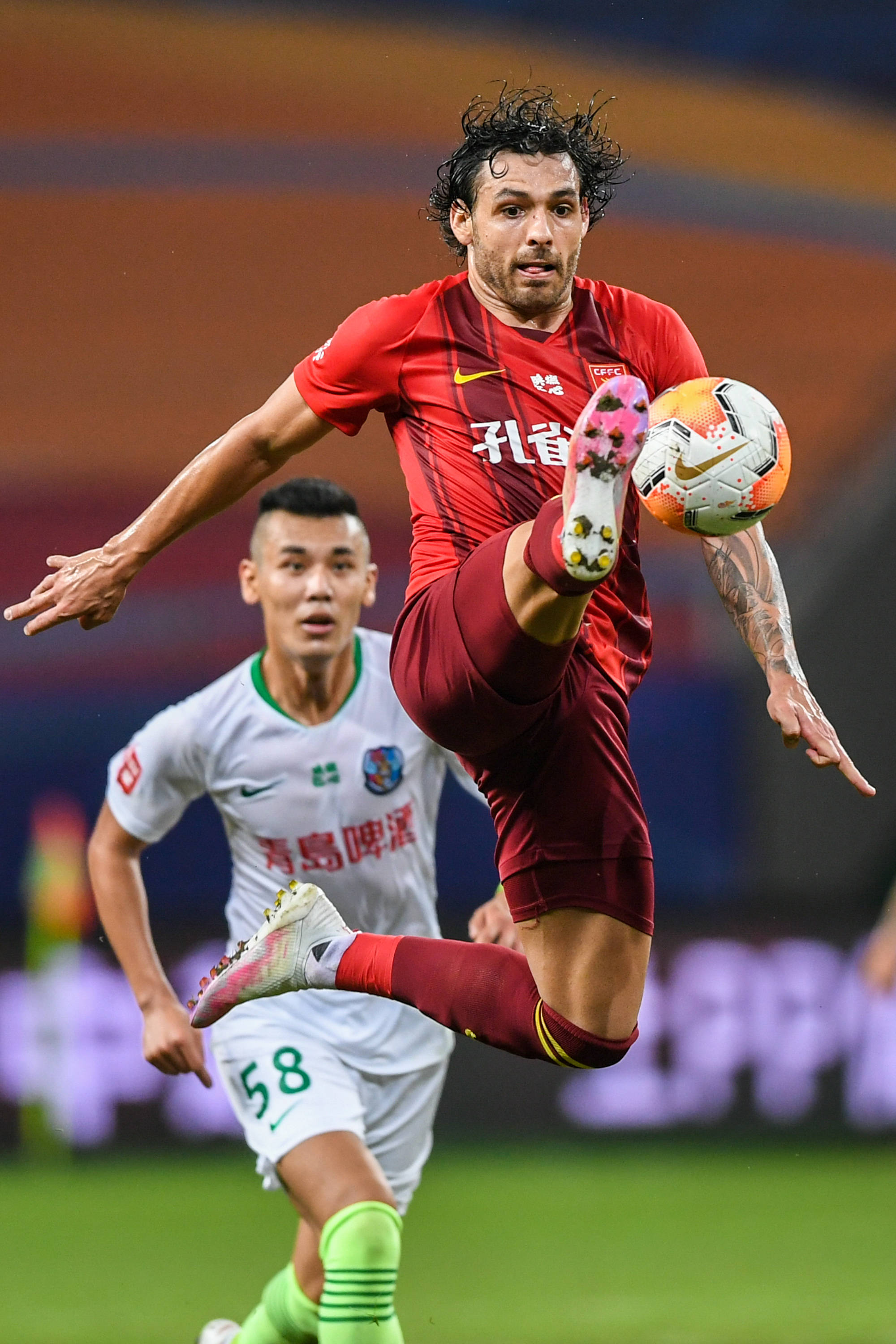 [中超]高天意头球制胜 上海申花继续领跑