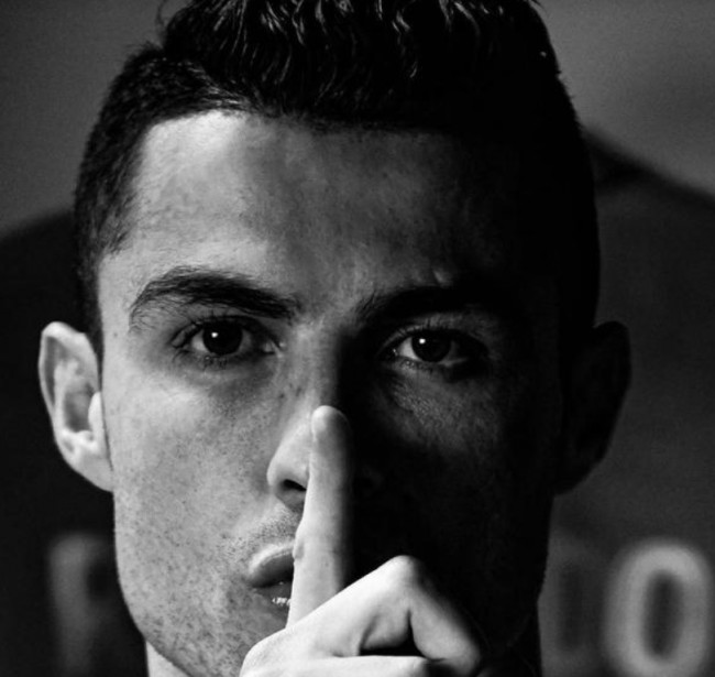 奥莫特突破分球 周琦接球上篮拿下两分